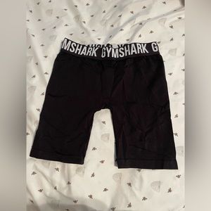 Some clothes I’m selling :)